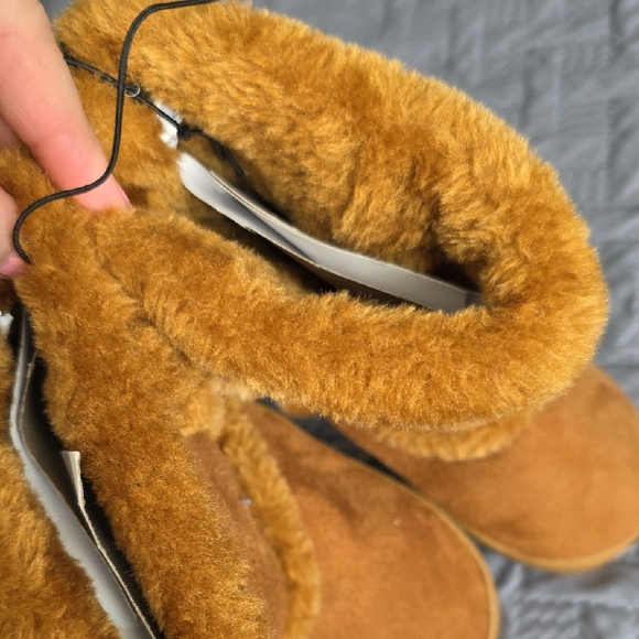 bebe Kids Brown Fur-Trimmed Winter Boots - Picture 5 of 6